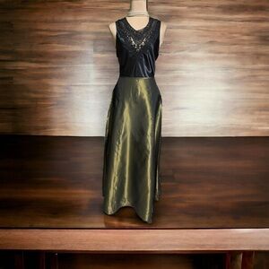 Vintage green maxi skirt